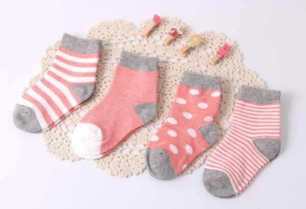 Lot de 4 paires de chaussettes vintage rouges pour bébé