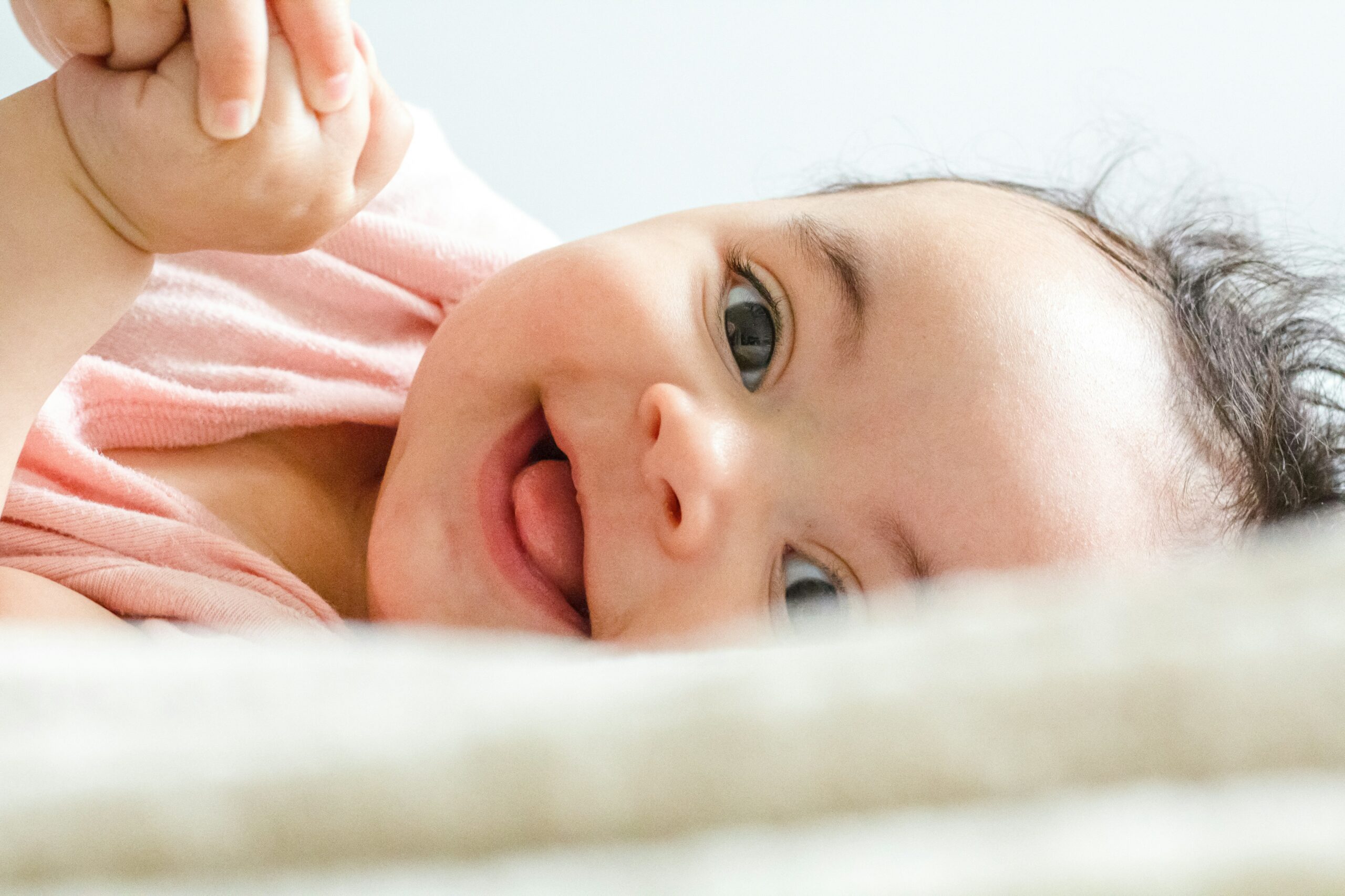Que faire si bébé ne fait pas ses nuits ? Conseils pour parents fatigués